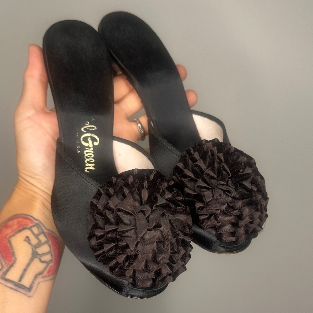 Vintage House Slippers with Black Pom-poms